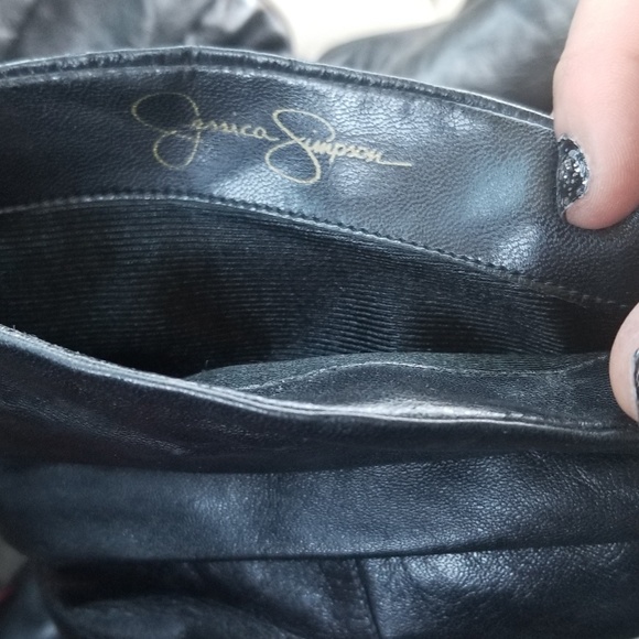 Jessica Simpson - Picture 2 of 2